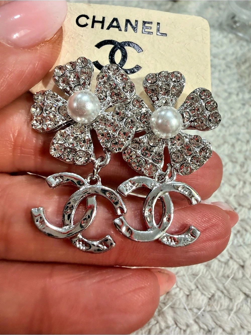 Crystal Flower Faux Pearl Drop Earrings Silver | New - Picture 3 of 9